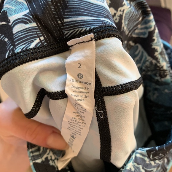 Lululemon size 2 leggings - Picture 4 of 4
